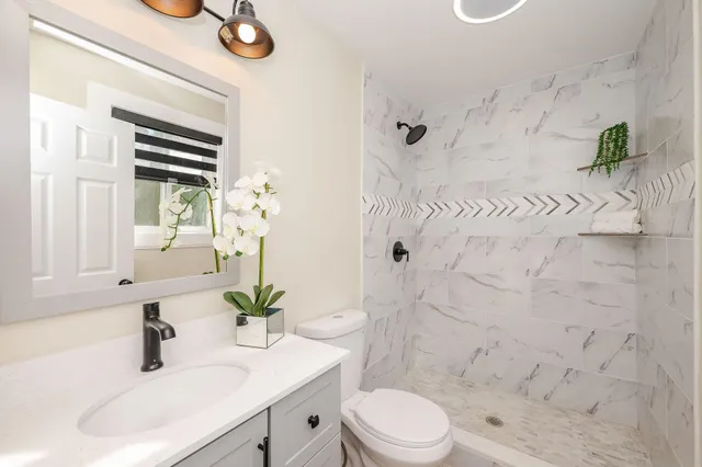 $649,900 | 49 Millville Street, Salem, NH 03079