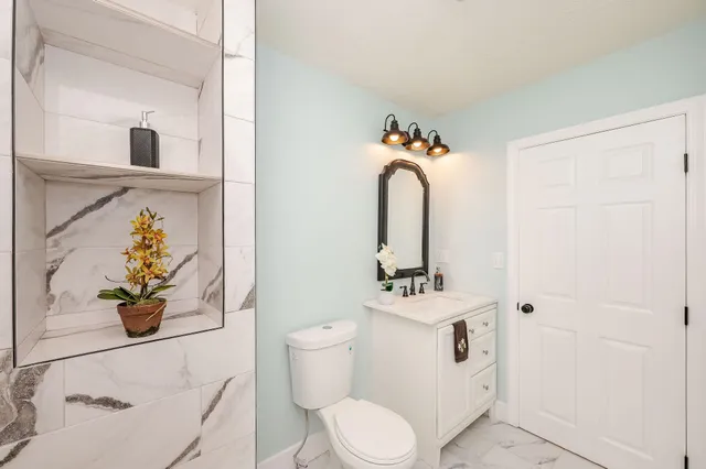 $649,900 | 49 Millville Street, Salem, NH 03079