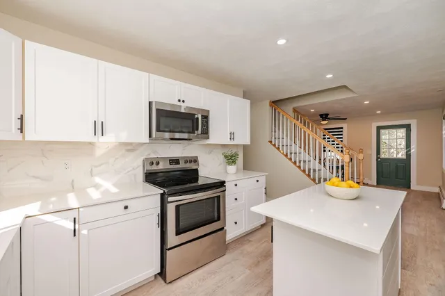 $649,900 | 49 Millville Street, Salem, NH 03079