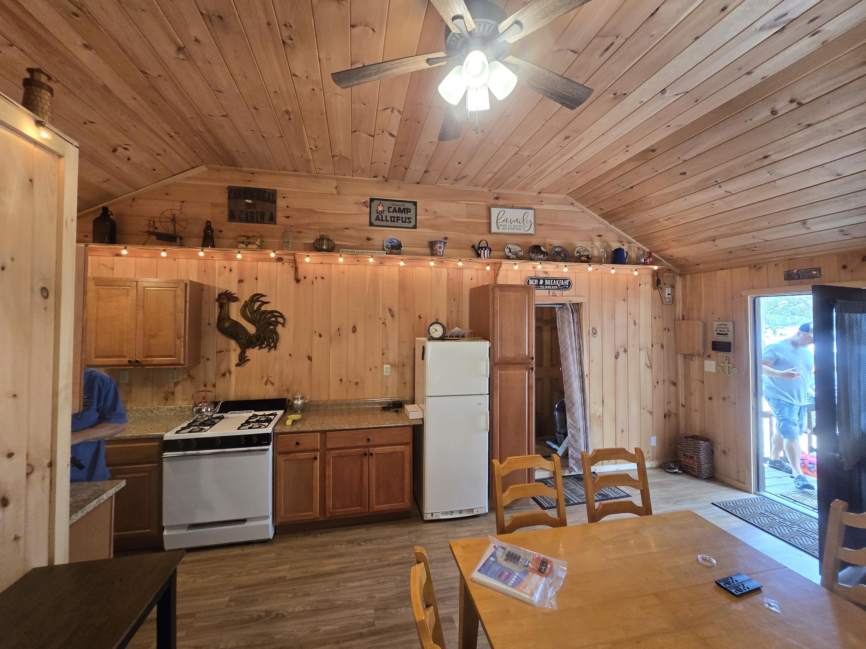 9 Brandy Pond Road Burlington, ME 04417 - Photo 11 of 33 1000026274