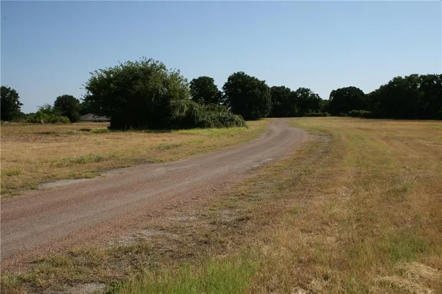 $7,000,000 | 2001 Santa Fe Drive, Weatherford, TX 76086