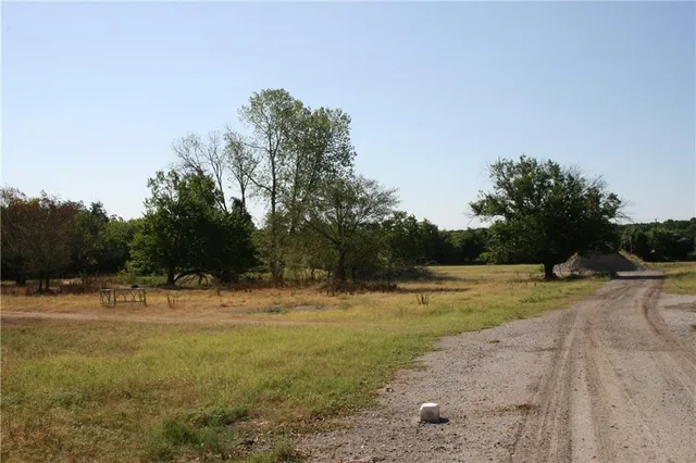 $7,000,000 | 2001 Santa Fe Drive, Weatherford, TX 76086