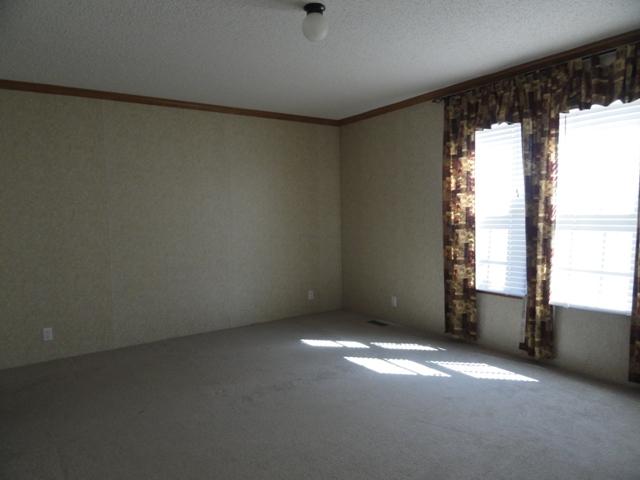 315 Ramsey Green Road Manchester, TN 37355 - Photo 5 of 20 Master bedroom with full bathroom and 2 closets .