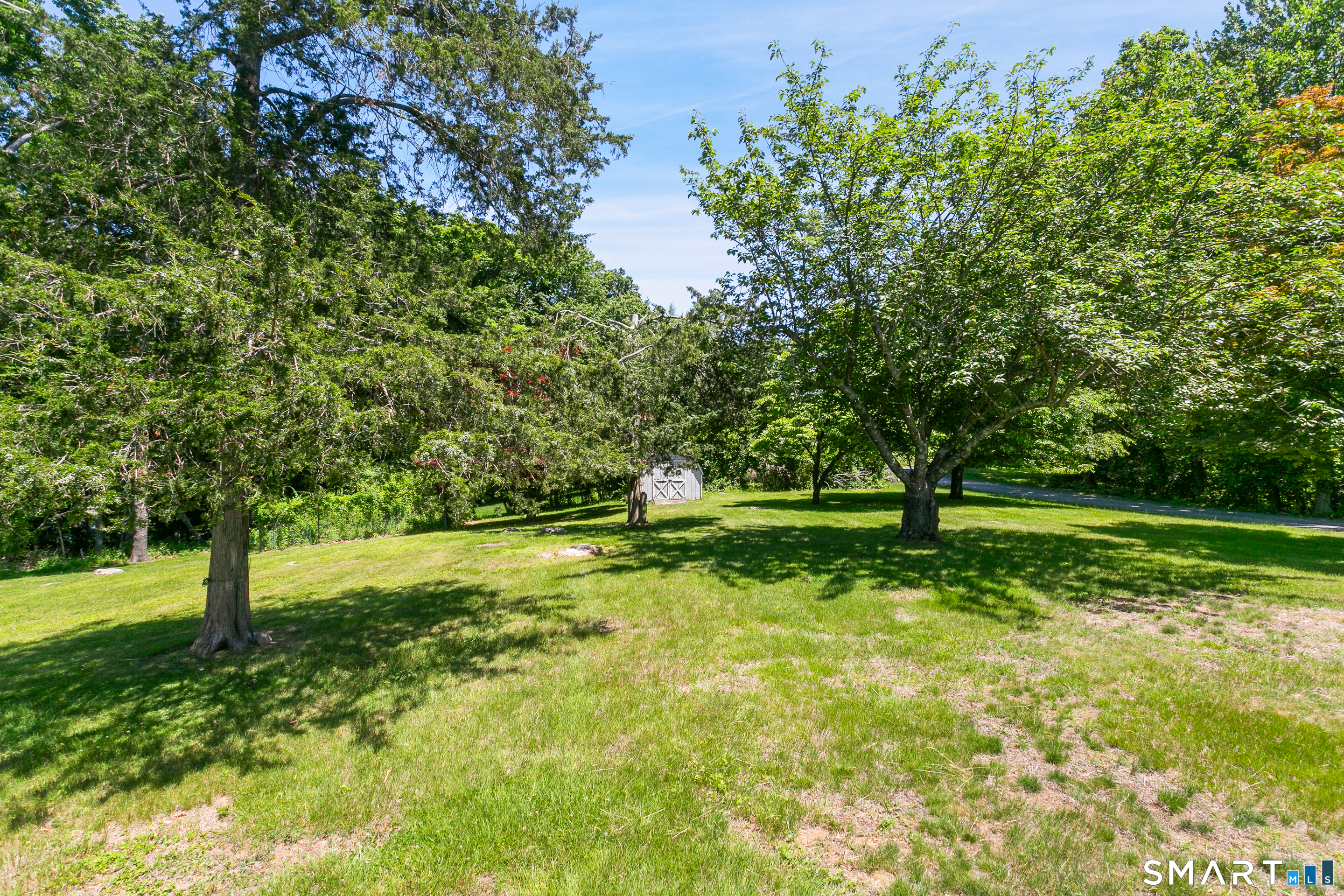 11 Bear Mountain Road New Fairfield, CT 06812 - Photo 4 of 30