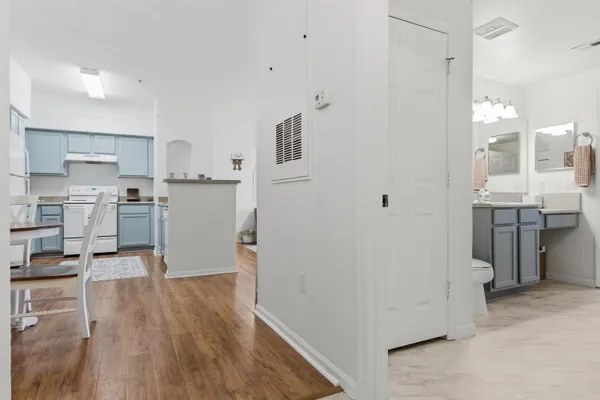 $152,500 | 2801 Chancellorsville Drive, Unit 1226, Tallahassee, FL 32312