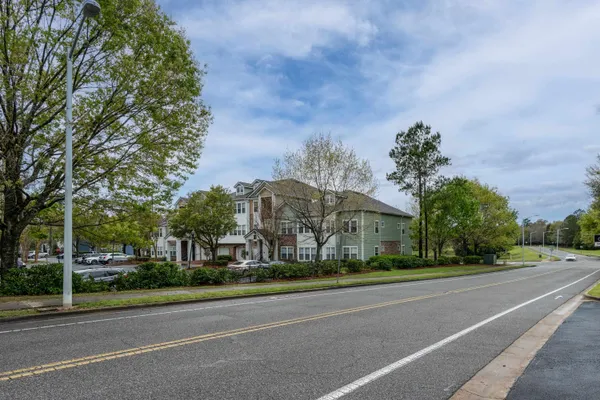 $152,500 | 2801 Chancellorsville Drive, Unit 1226, Tallahassee, FL 32312