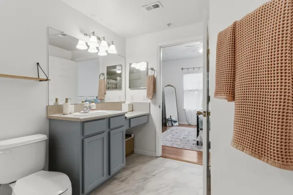 $165,000 | 2801 Chancellorsville Drive, Unit 1226, Tallahassee, FL 32312