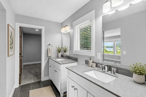 $1,099,999 | 4540 Enchanted Point, Mound, MN 55364