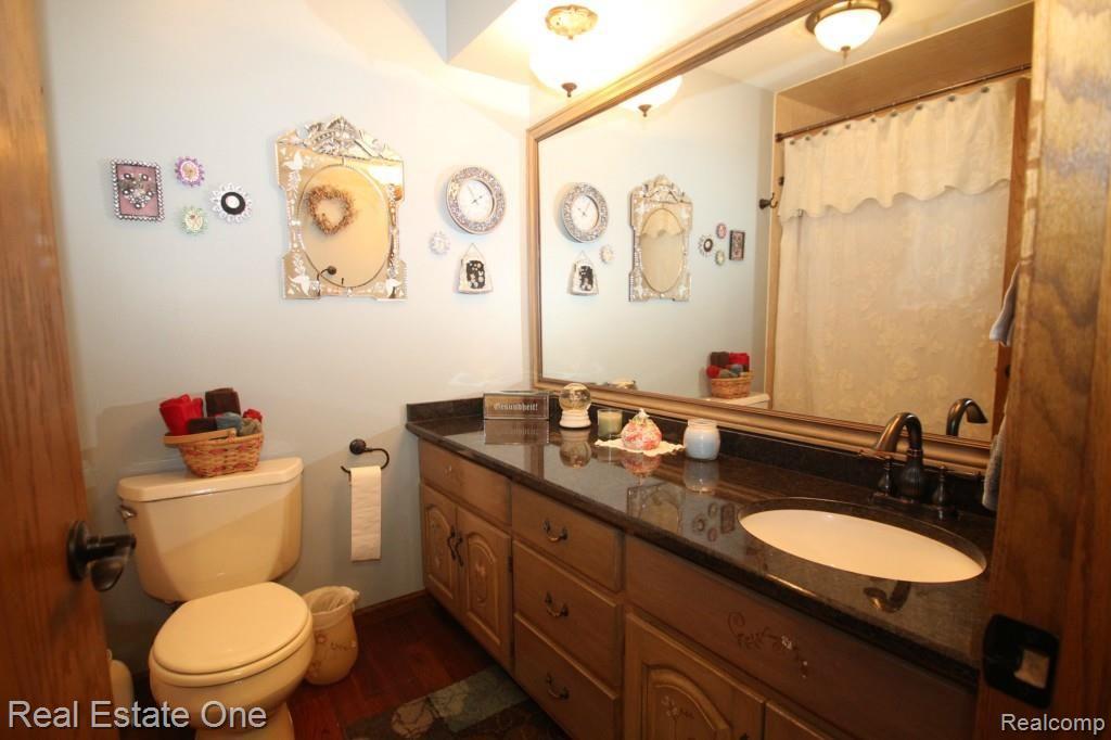 4344 Fenton Road Hartland, MI 48353 - Photo 22 of 53 IMG_7153.jpg