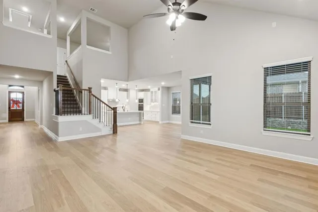 $564,900 | 729 Carriage Hl Road, Midlothian, TX 76065