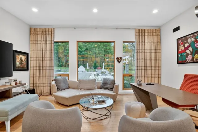 $7,450,000 | 15 Myles Standish Road, Weston, MA 02493