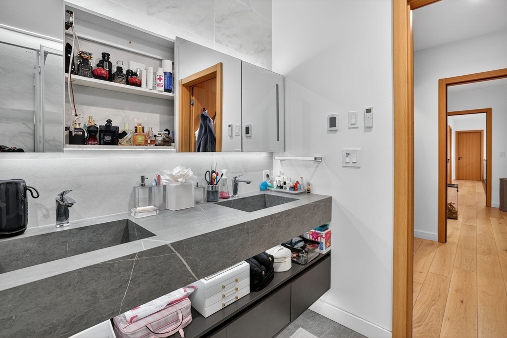 15 Myles Standish Road Weston, MA 02493 - Photo 24 of 36