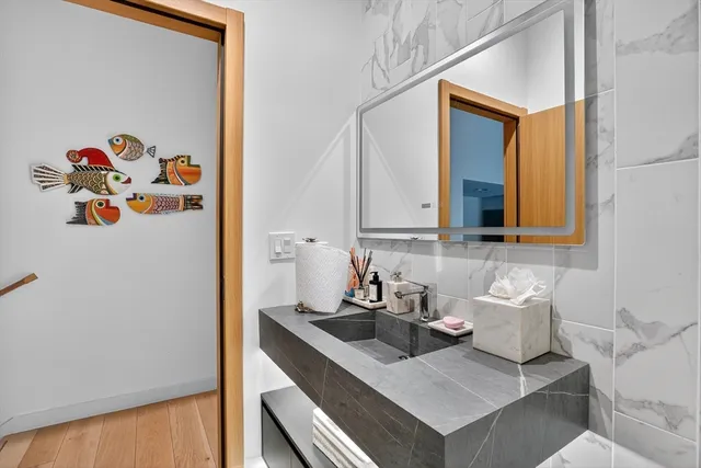 $7,450,000 | 15 Myles Standish Road, Weston, MA 02493