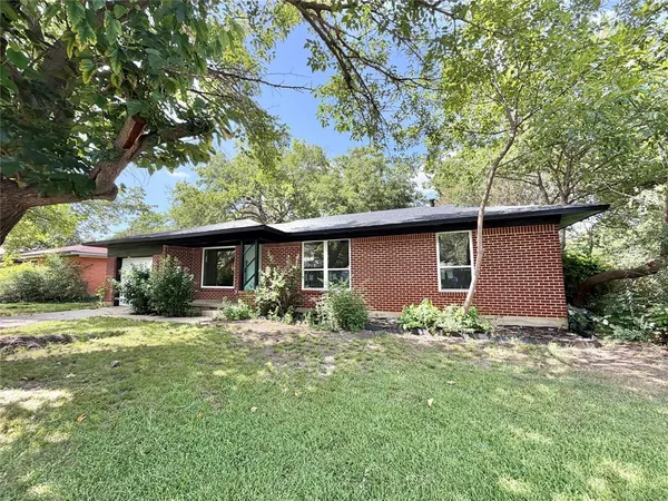 $100,000 | 1812 Carlton Street, Denton, TX 76201