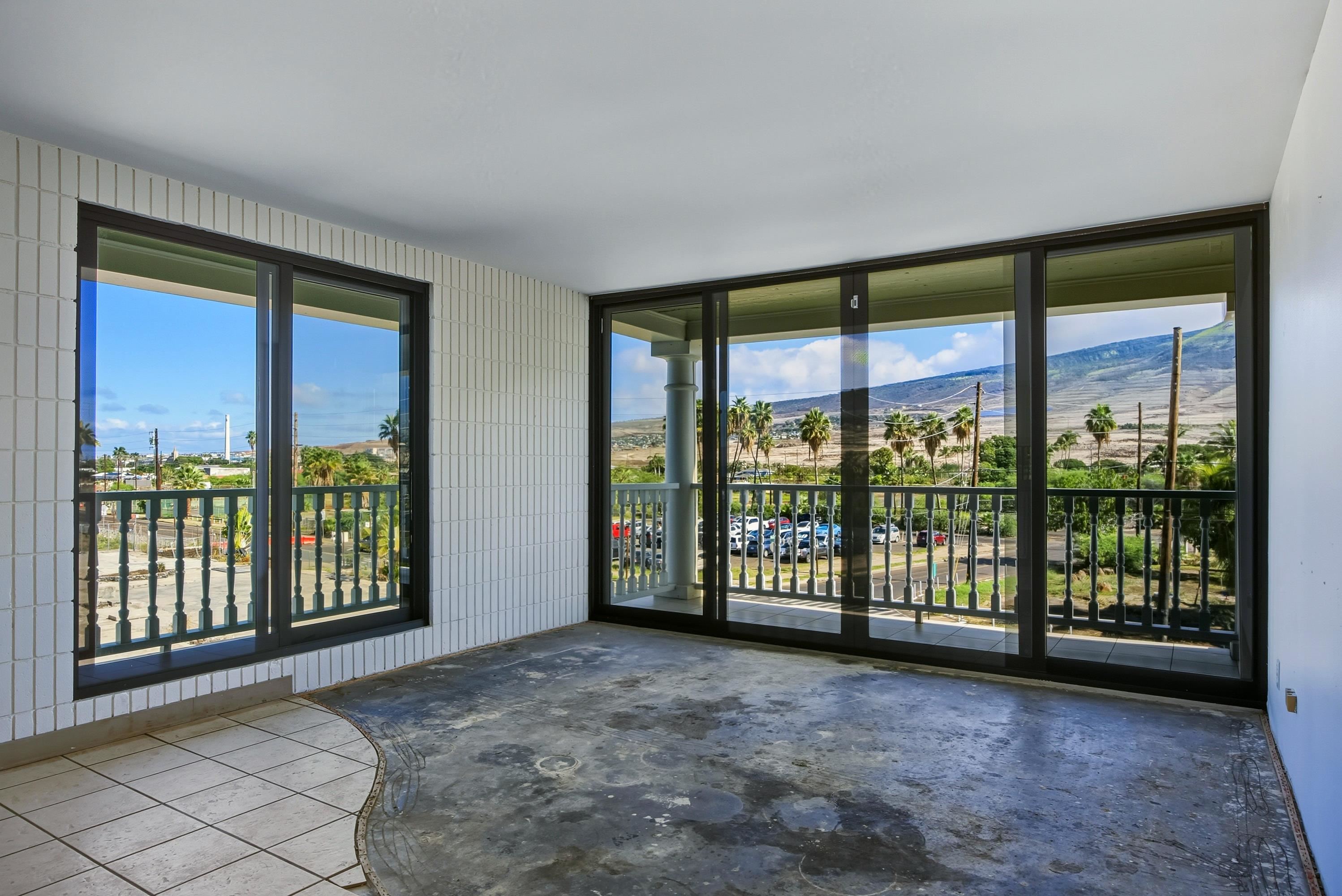 475 Front Street, Unit 334 Lahaina, HI 96761 - Photo 3 of 36 a view of an empty room with windows