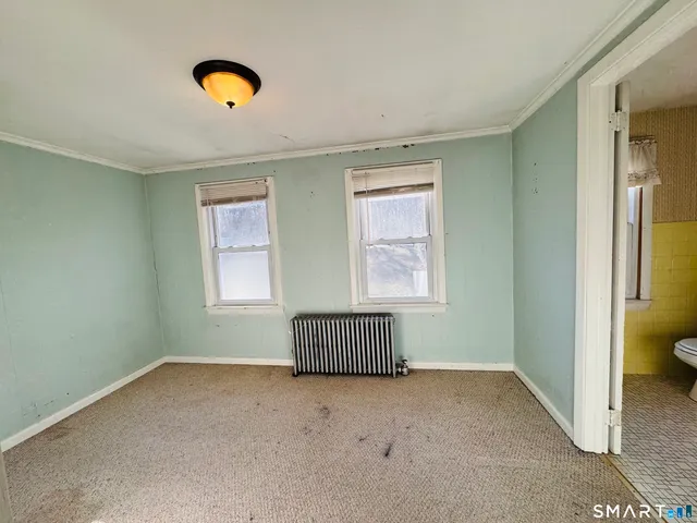 $279,900 | 11 Ford Avenue, Norwich, CT 06360