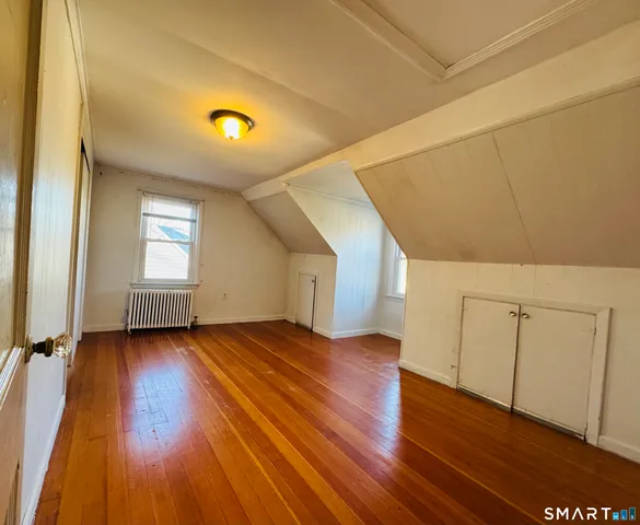 $279,900 | 11 Ford Avenue, Norwich, CT 06360