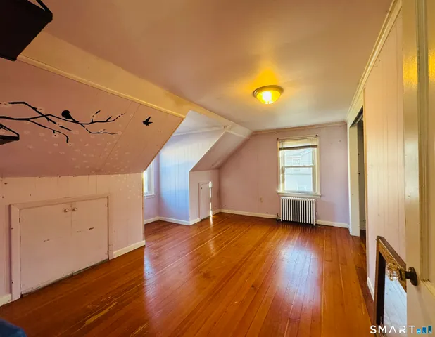 $279,900 | 11 Ford Avenue, Norwich, CT 06360