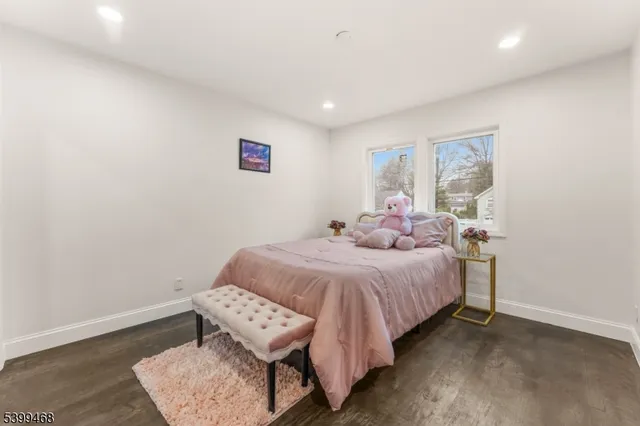 $1,099,000 | 28 Charles Street, Clifton, NJ 07013