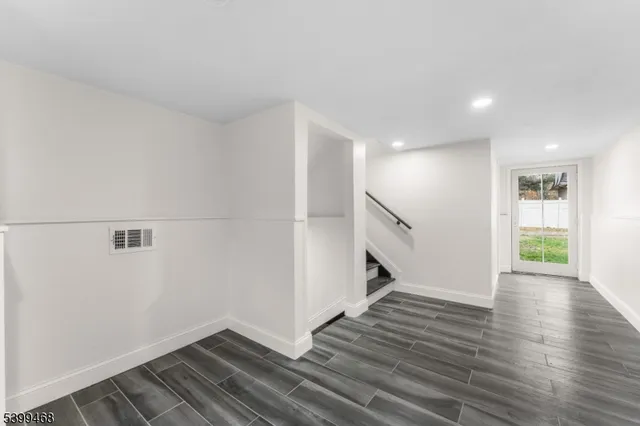 $1,099,000 | 28 Charles Street, Clifton, NJ 07013