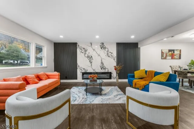 $1,099,000 | 28 Charles Street, Clifton, NJ 07013