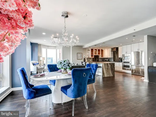 $715,000 | 10 East Lee Street, Unit 2402, Baltimore, MD 21202