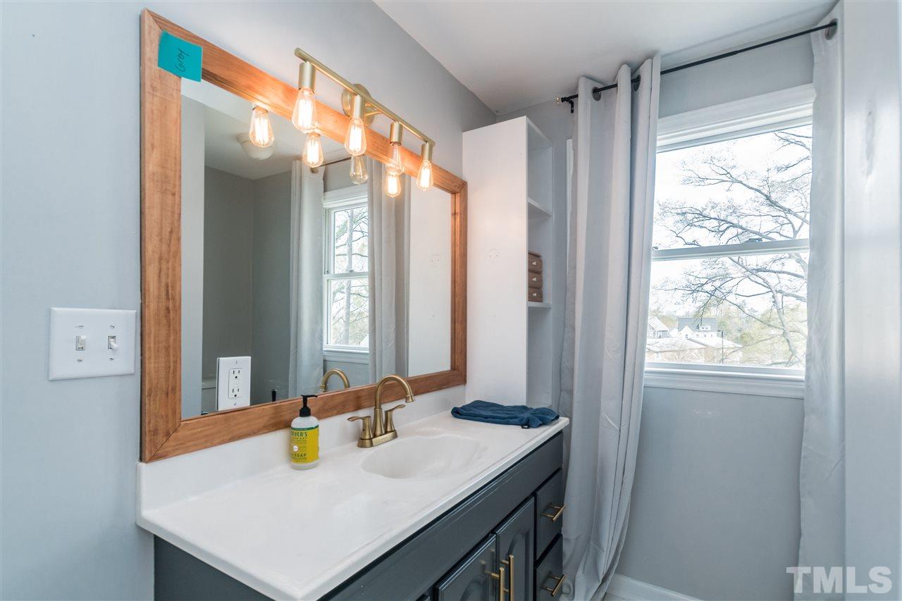 729 Kimbrough Street Raleigh, NC 27608 - Photo 18 of 24