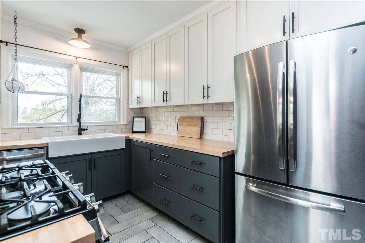 729 Kimbrough Street Raleigh, NC 27608 - Photo 8 of 24