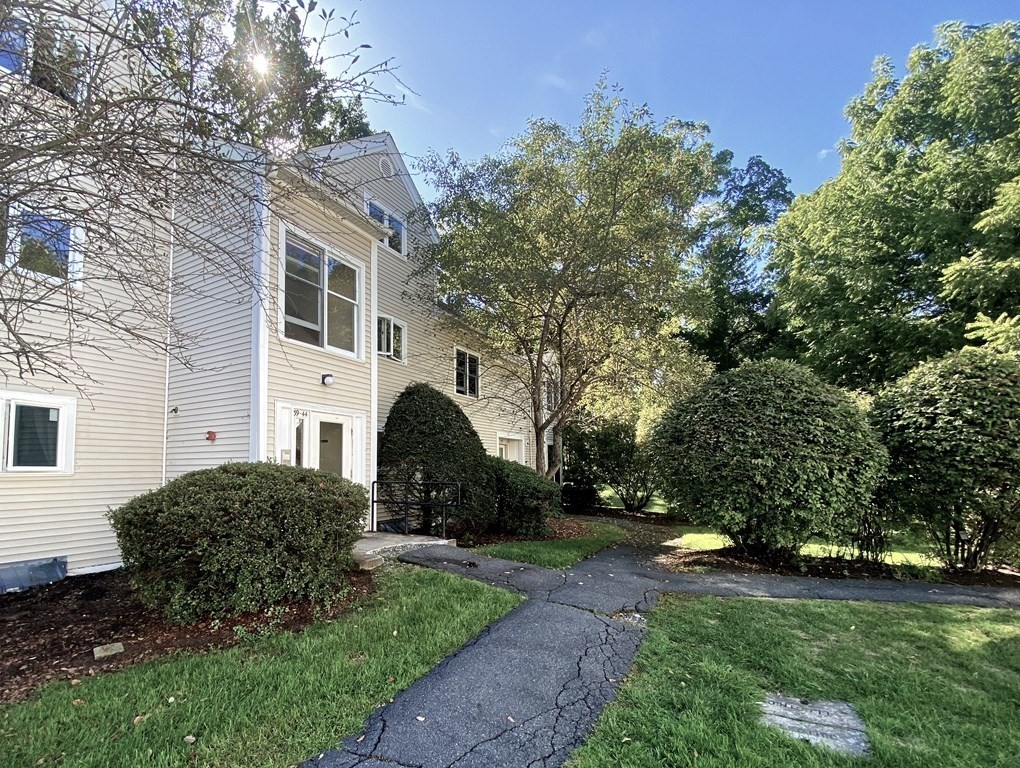 41 Salem Place, Unit 41 Amherst, MA 01002 - Photo 1 of 10