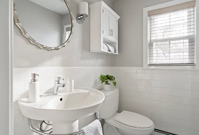 $629,000 | 9-11 Evergreen Lane, Unit 11, Arlington, MA 02474