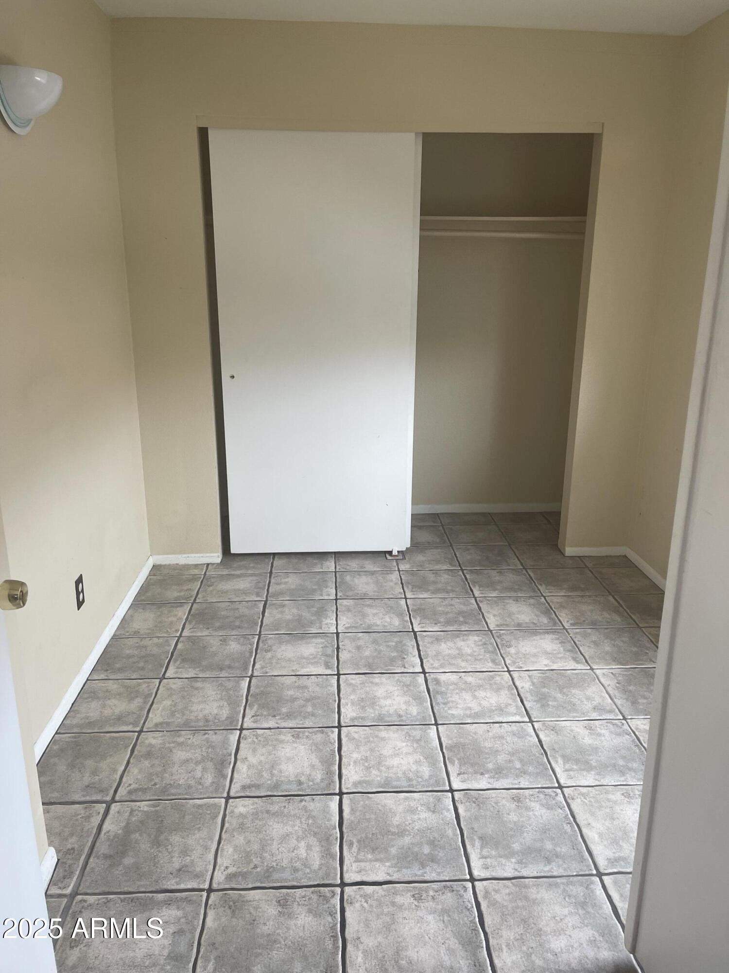 653 West Guadalupe Road, Unit 2019 Mesa, AZ 85210 - Photo 8 of 11 Second Bedroom