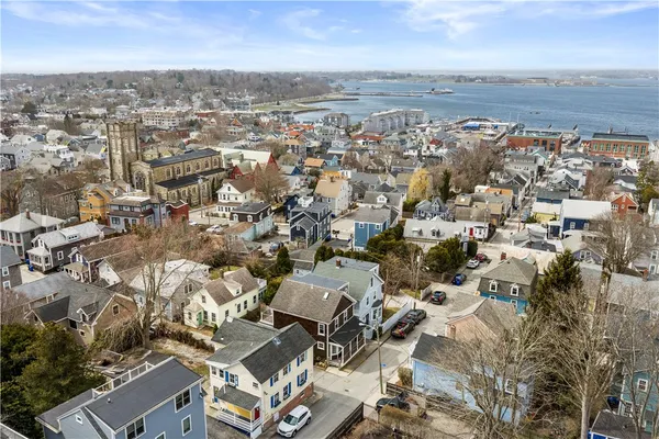 $1,800,000 | 71 Pope Street, Newport, RI 02840