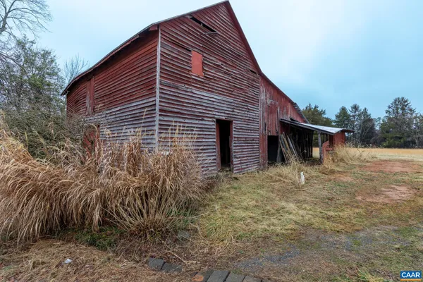 $575,000 | 9451 Black Walnut Run Road, Rhoadesville, VA 22542