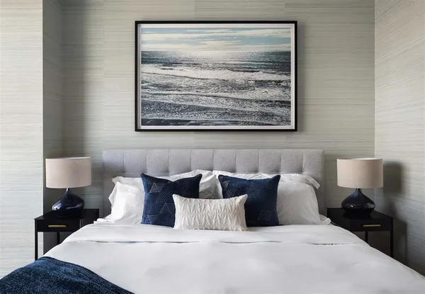 a bed room with a bed