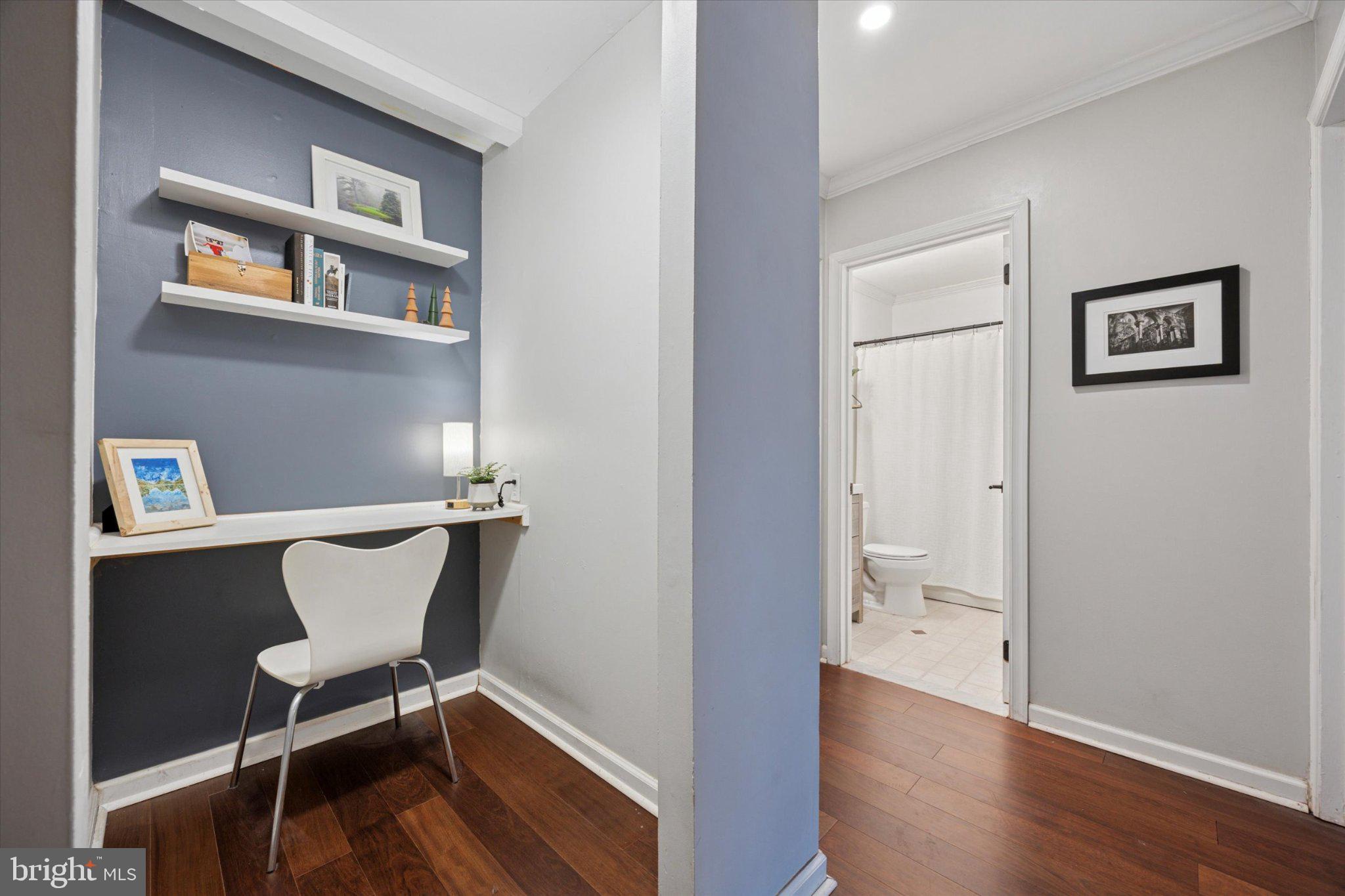 178 Elephant Road, Unit B21 Dublin, PA 18917 - Photo 9 of 17 Chic nook with modern workspace.