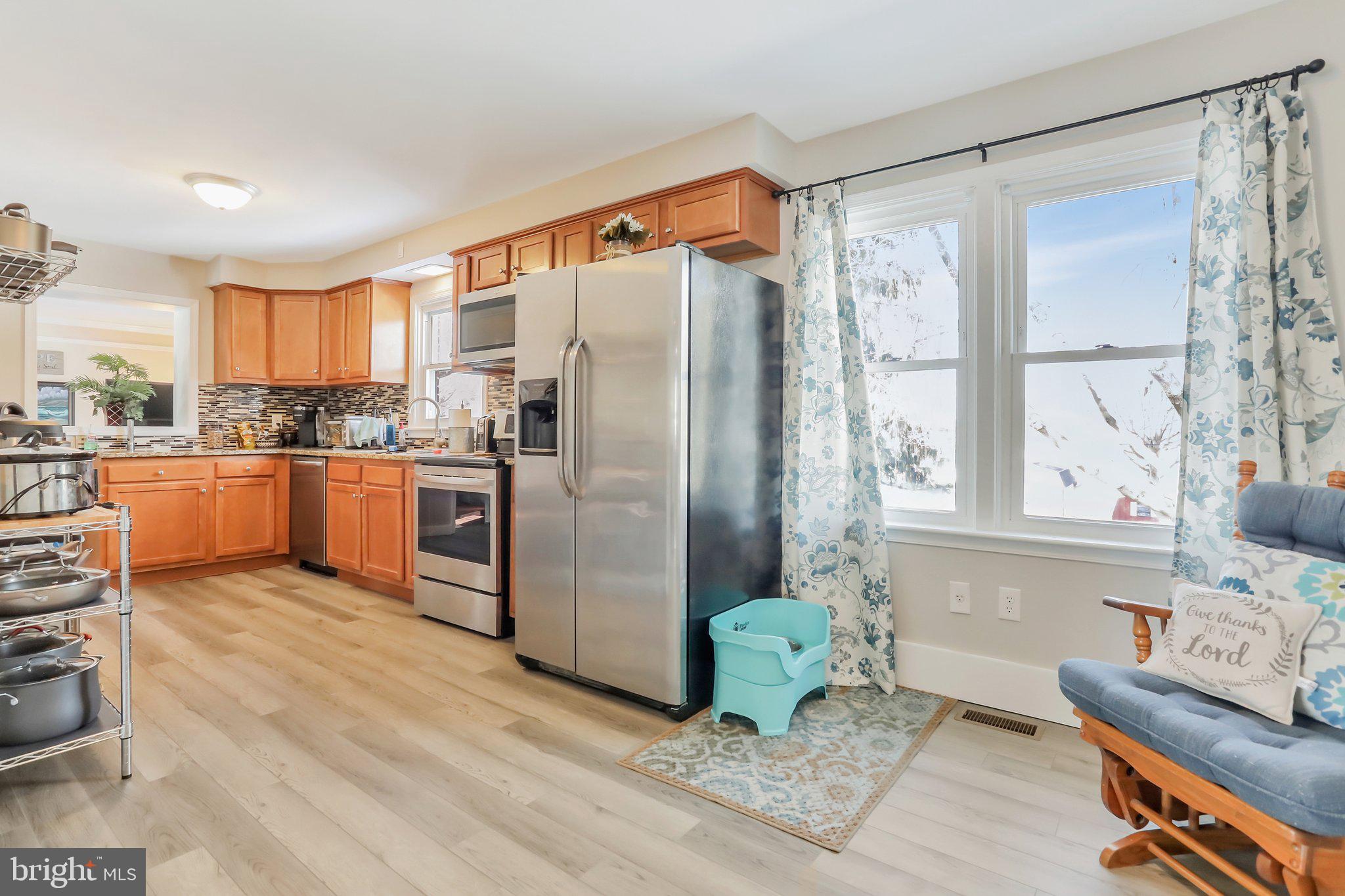17926 Pin Oak Road Hagerstown, MD 21740 - Photo 9 of 41 Gallery Image 9