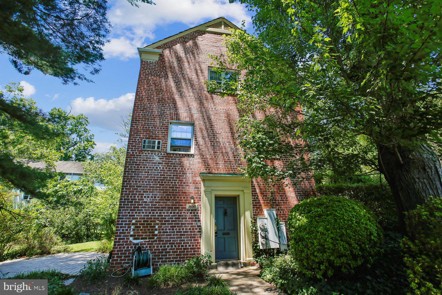 1600 Preston Road Alexandria, VA 22302 - Photo 1 of 65 Front Elevation