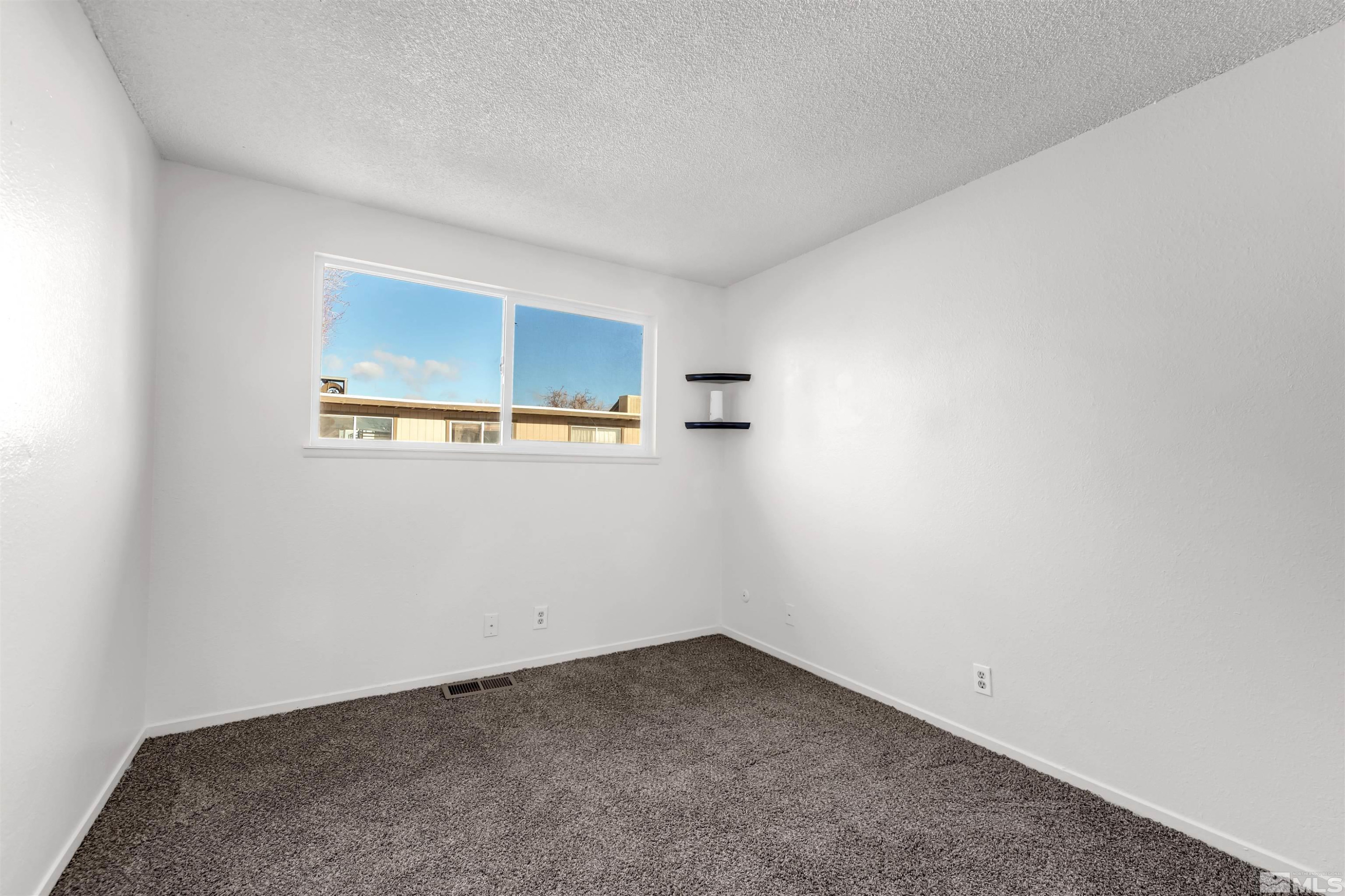 2267 Rock Boulevard Sparks, NV 89431 - Photo 24 of 30 Photo 24