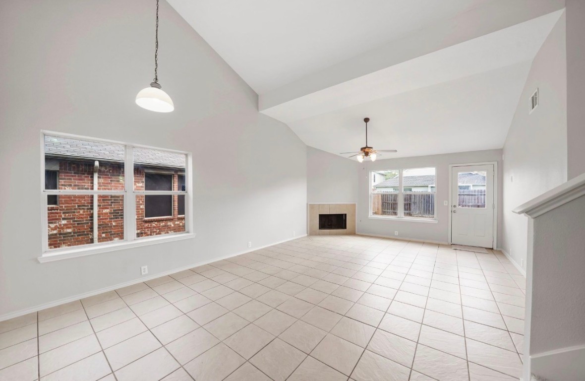 2114 Forest Ranch Drive Houston, TX 77049 - Photo 3 of 19