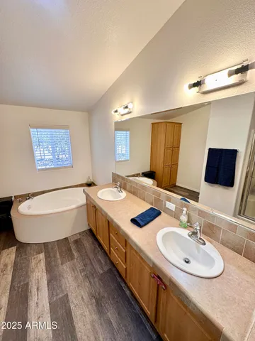 $389,999 | 28 N3139, Vernon, AZ 85940