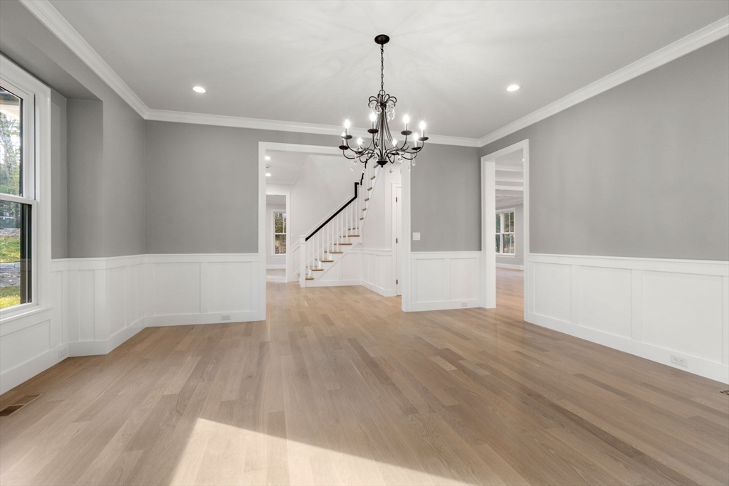 11 Beech Road Weston, MA 02493 - Photo 20 of 41 Gallery Image 20