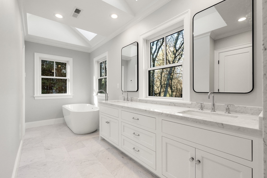 11 Beech Road Weston, MA 02493 - Photo 28 of 41 Gallery Image 28