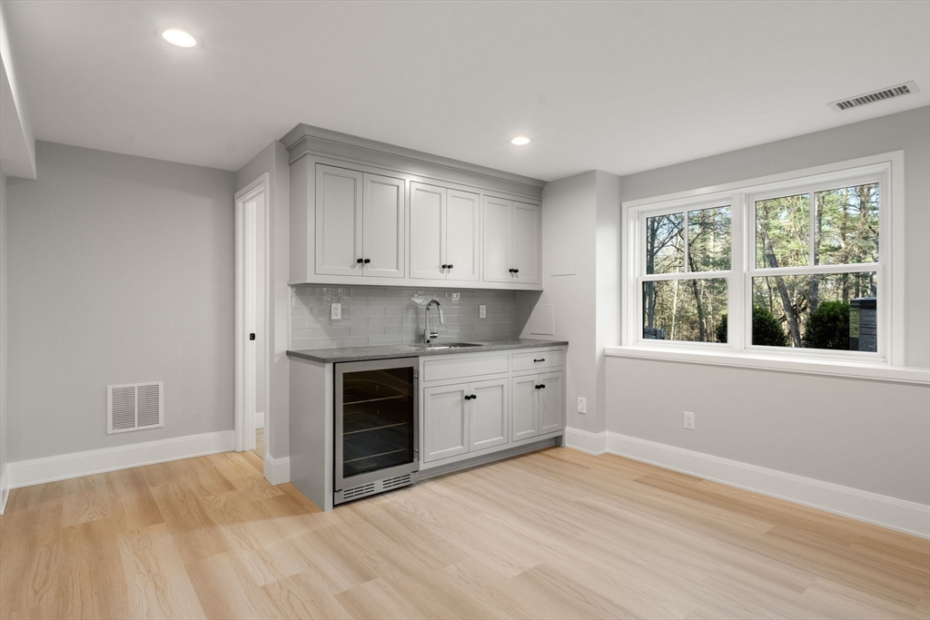 11 Beech Road Weston, MA 02493 - Photo 37 of 41 Gallery Image 37