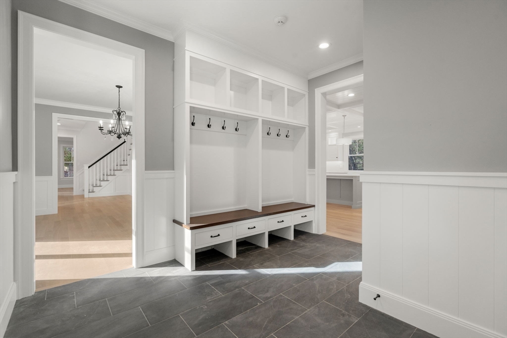 11 Beech Road Weston, MA 02493 - Photo 6 of 41 Gallery Image 6