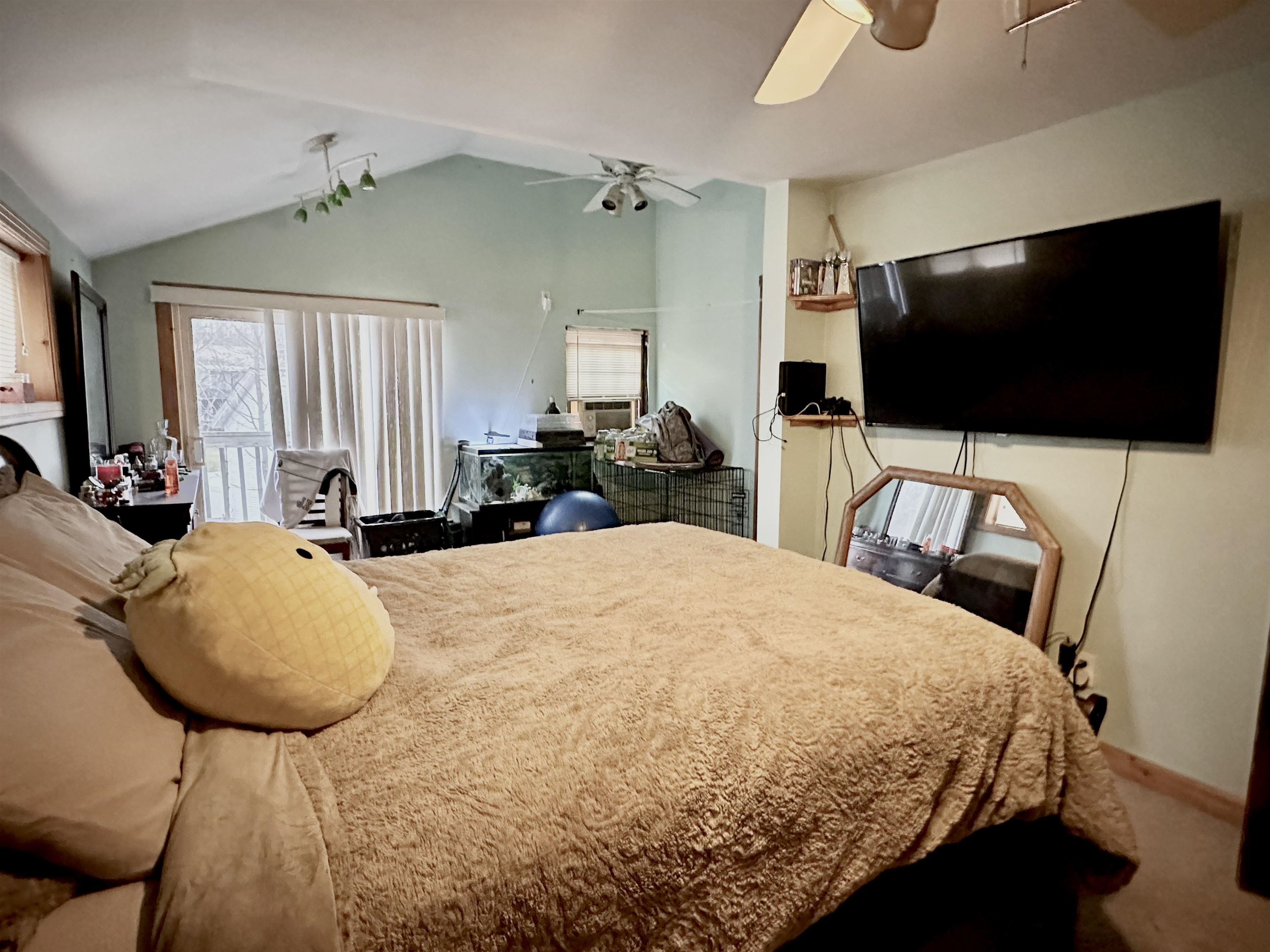 39 Chapel Street West Rutland, VT 05777 - Photo 8 of 18