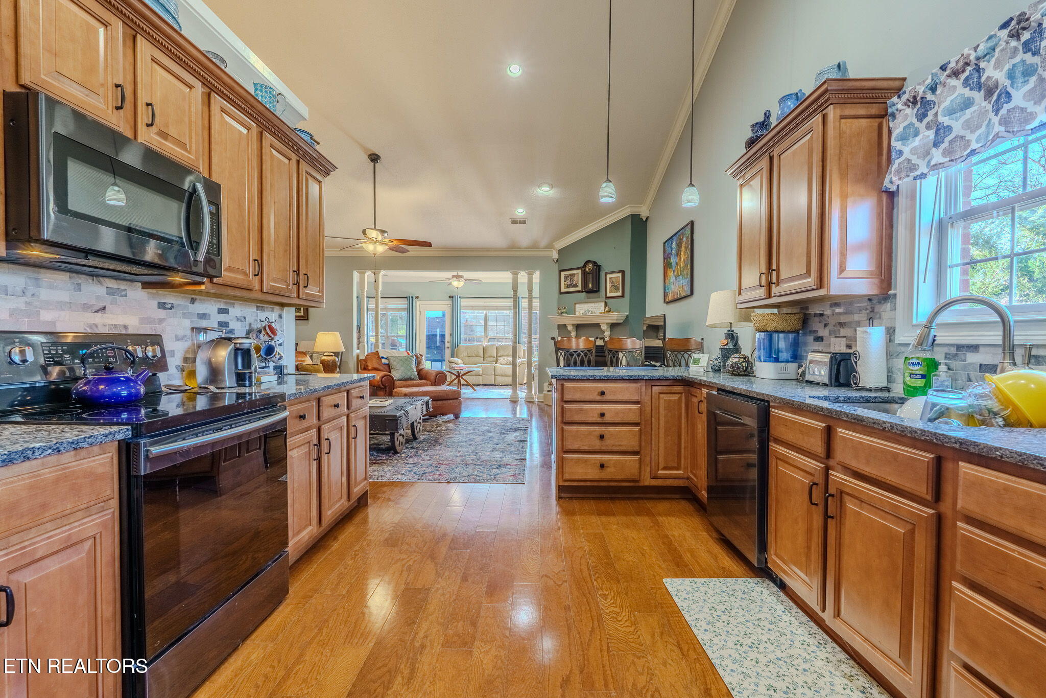 2005 Infinity Lane Sevierville, TN 37876 - Photo 14 of 36 35-web-or-mls-_DSC0195-HDR