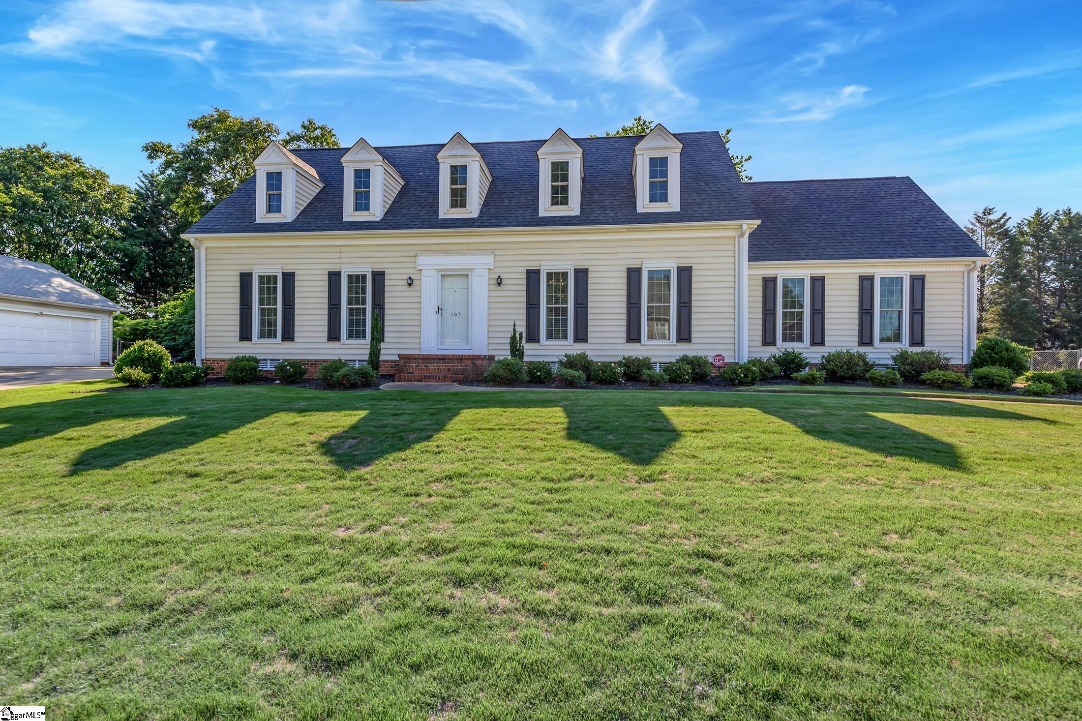 105 Foxhound Road Simpsonville, SC 29680 - Photo 1 of 26 Gallery Image 1
