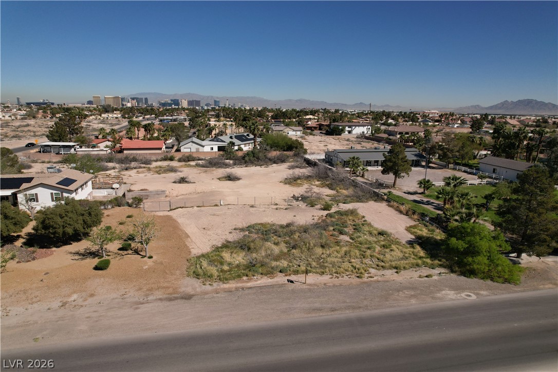 220 East Robindale Road Las Vegas, NV 89123 - Photo 5 of 13 Gallery Image 5