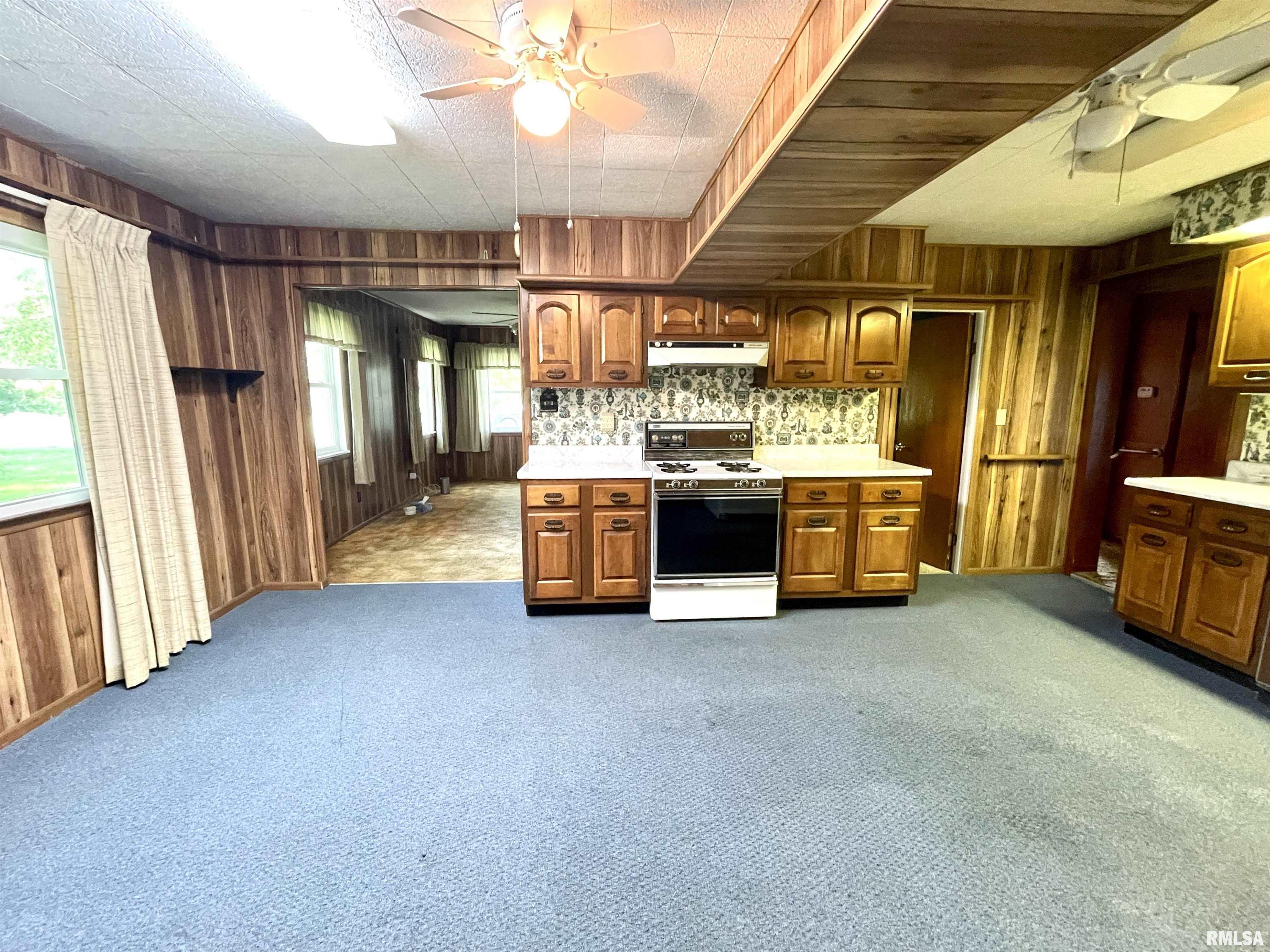 2603 West Main Street Edelstein, IL 61526 - Photo 17 of 43 Gallery Image 17