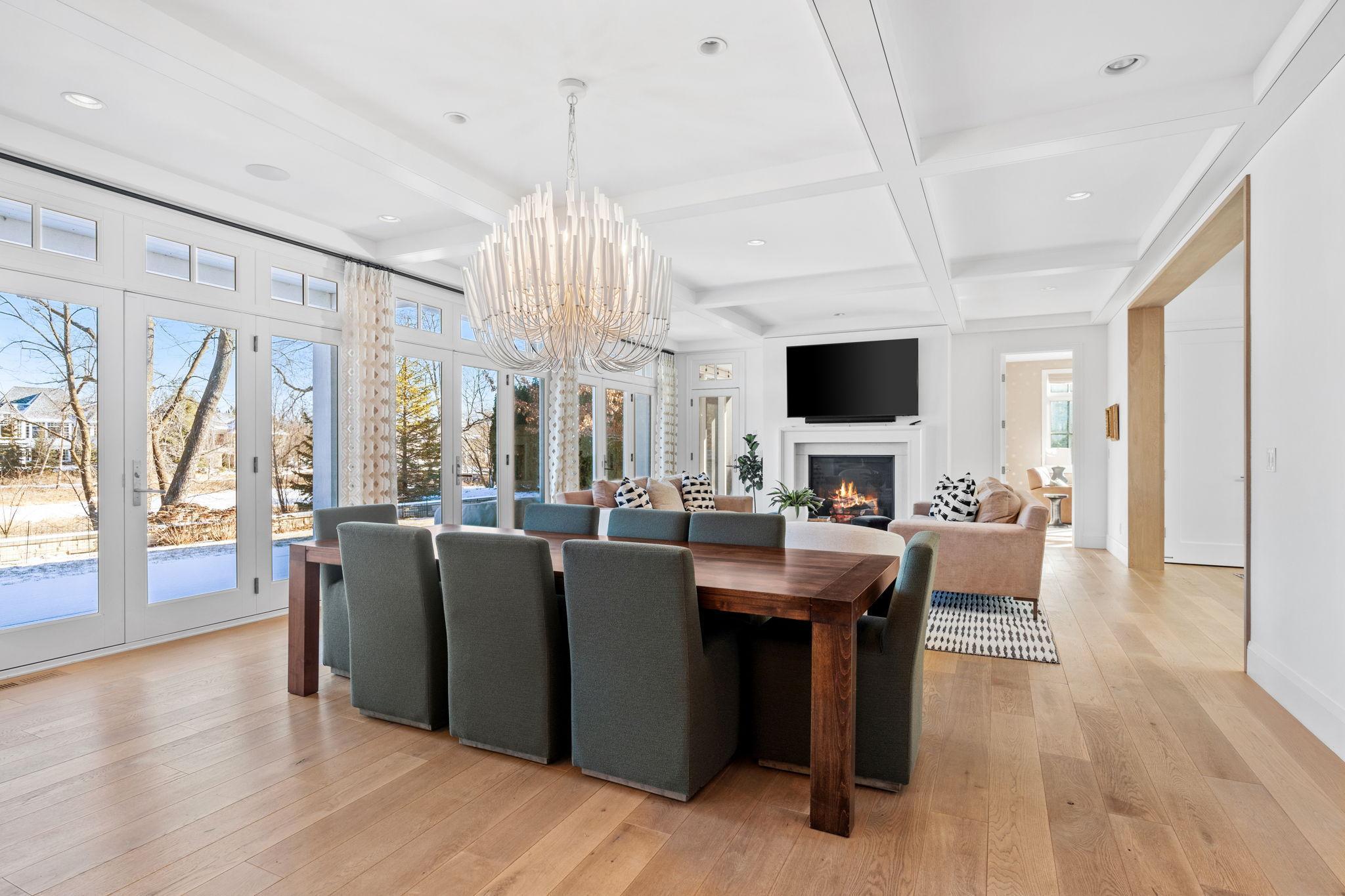 1615 Locust Hls Trail Wayzata, MN 55391 - Photo 11 of 96